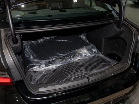 New 2026 BMW 330i xDrive Sedan w/ M Sport Package image 11