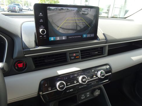 Used 2025 Honda Pilot EX-L image 20