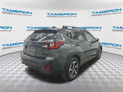 Used 2024 Subaru Crosstrek 2.0i Premium image 5