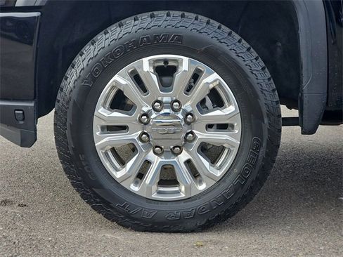 Used 2023 GMC Sierra 2500 Denali w/ Denali Ultimate Package image 19