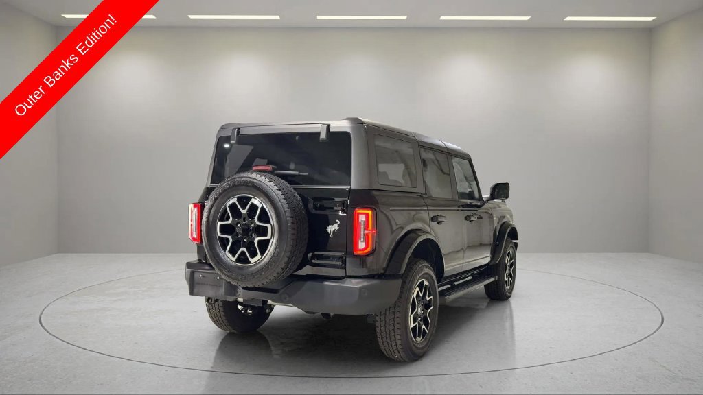 Used 2024 Ford Bronco Outer Banks AWD/4WD image 3