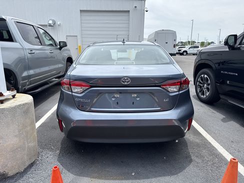 Used 2024 Toyota Corolla LE FWD image 8