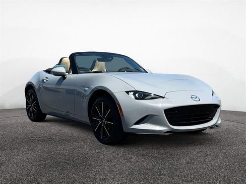New 2025 MAZDA MX-5 Miata Grand Touring image 8