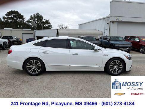 Used 2017 Buick LaCrosse Essence w/ Sun and Shade Package image 8