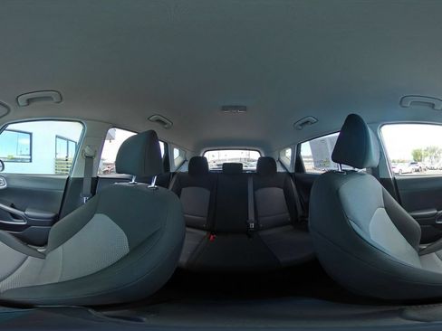 Used 2025 Kia Soul LX w/ LX Technology Package FWD image 35