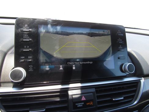 Used 2020 Honda Accord Sport image 18