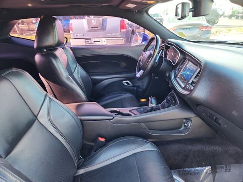 Used 2018 Dodge Challenger GT w/ Driver Convenience Group image 19