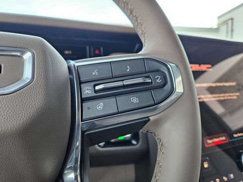 New 2026 GMC Yukon Denali image 10