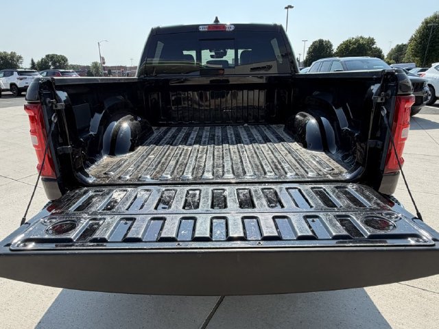 Used 2025 RAM 1500 Laramie AWD/4WD image 10