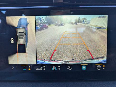 Used 2023 GMC Sierra 1500 AT4 w/ AT4 Premium Package AWD/4WD image 15