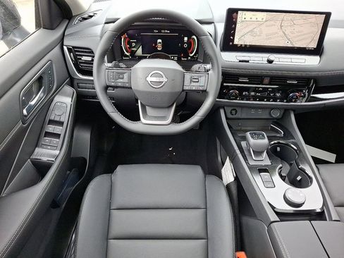 New 2025 Nissan Rogue SL w/ Tech Package image 12