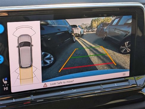 Used 2025 Volkswagen Atlas SE w/ Black Wheel Package image 24