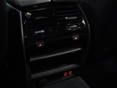 Used 2022 BMW M550i xDrive w/ Premium Package AWD/4WD image 39