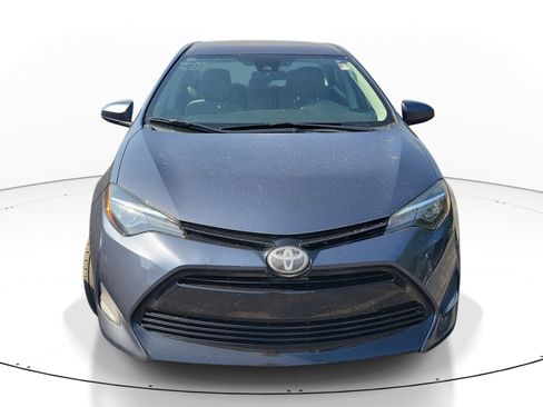 Used 2018 Toyota Corolla LE FWD image 2