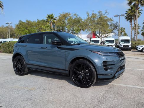 Used 2024 Land Rover Range Rover Evoque Dynamic SE image 2