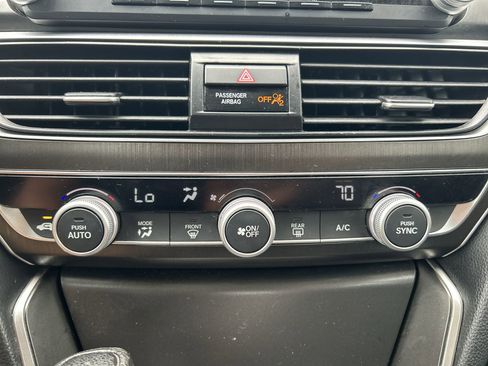 Used 2019 Honda Accord LX image 16