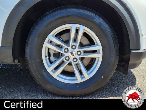 Certified 2021 Ford Explorer XLT w/ Equipment Group 202A AWD/4WD image 12