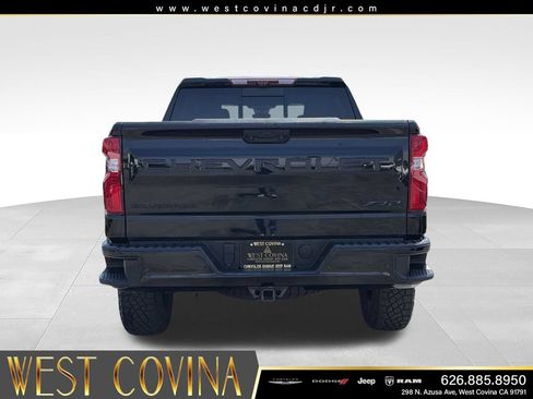 Used 2023 Chevrolet Silverado 1500 ZR2 w/ Technology Package AWD/4WD image 9