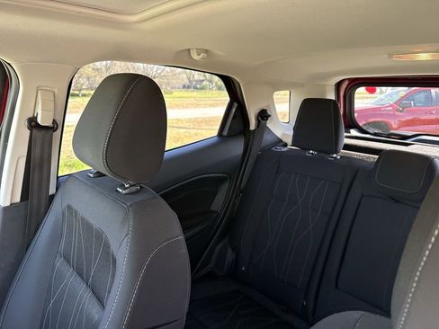 Used 2019 Ford EcoSport SE image 10