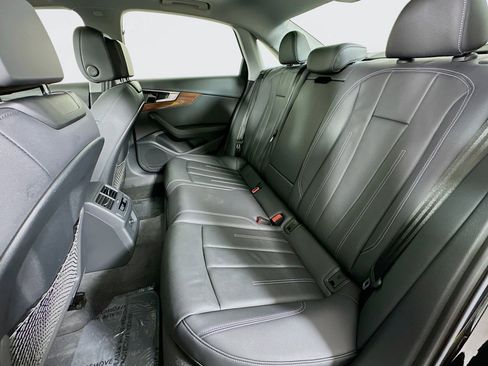 Used 2023 Audi A4 2.0T Premium w/ Convenience Package image 9