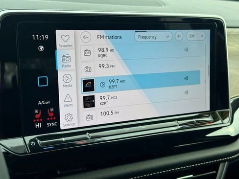 Used 2024 Volkswagen Atlas SE image 41