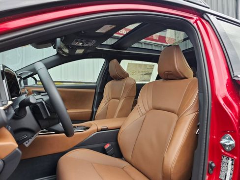 New 2026 Toyota Crown Signia image 13