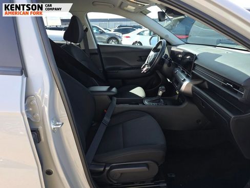 Used 2025 Hyundai Kona SEL AWD/4WD image 7