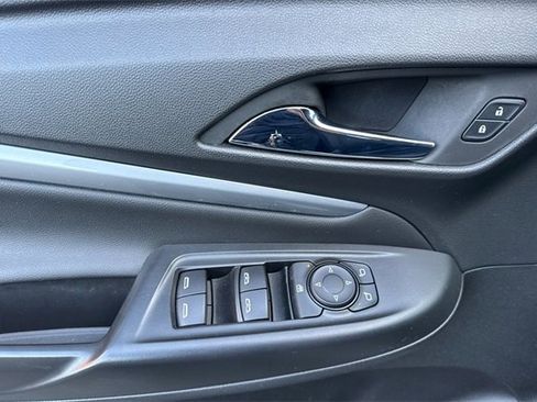 Used 2023 Chevrolet Bolt EUV Premier w/ Redline Edition image 11