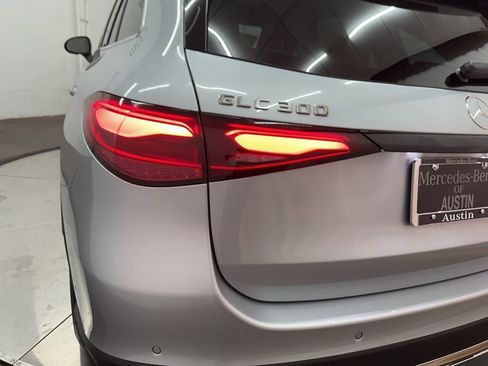 New 2026 Mercedes-Benz GLC 300 image 28