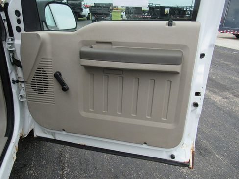 Used 2008 Ford F250 2WD Regular Cab Super Duty image 13