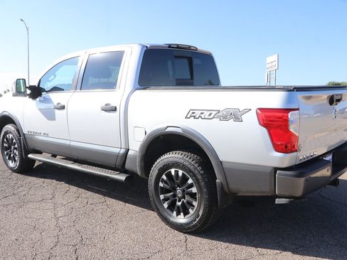 Used 2019 Nissan Titan PRO-4X w/ Pro-4x Convenience Package image 5