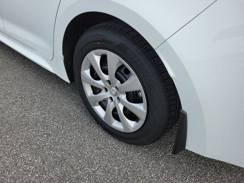Certified 2026 Toyota Corolla LE FWD image 27