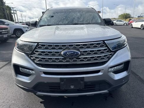 Used 2021 Ford Explorer Limited w/ Equipment Group 301A AWD/4WD image 6