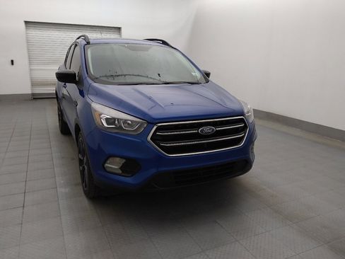 Used 2017 Ford Escape SE w/ SE Sport Appearance Package image 14