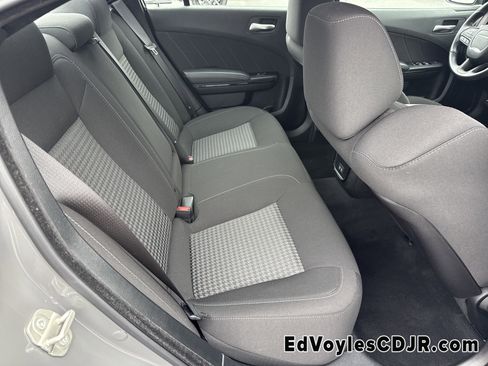 Used 2023 Dodge Charger R/T w/ Blacktop Package image 19