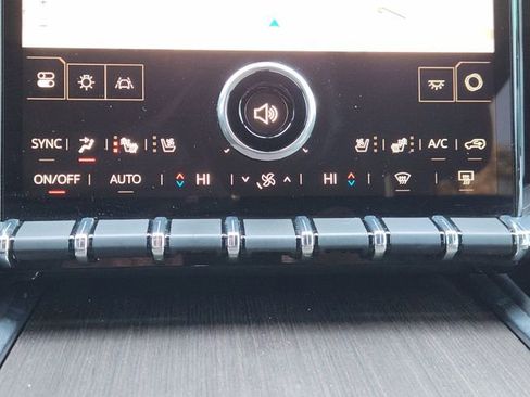 Used 2024 GMC Acadia Denali w/ Super Cruise Package image 14