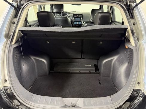 Used 2013 Nissan Leaf SL w/ Premium Pkg FWD image 40