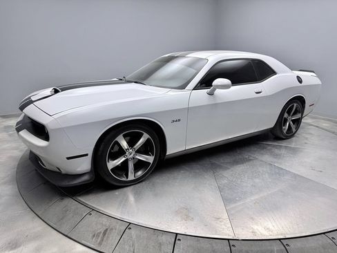 Used 2019 Dodge Challenger R/T w/ Driver Convenience Group RWD image 1
