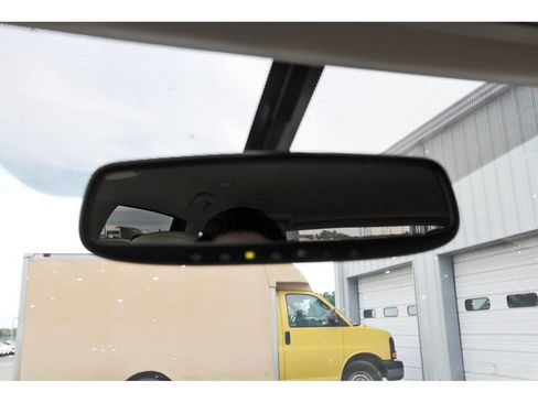 Used 2018 Nissan Murano SL FWD image 25