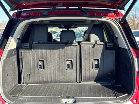 Used 2025 Nissan Pathfinder Platinum w/ Cargo Package image 11