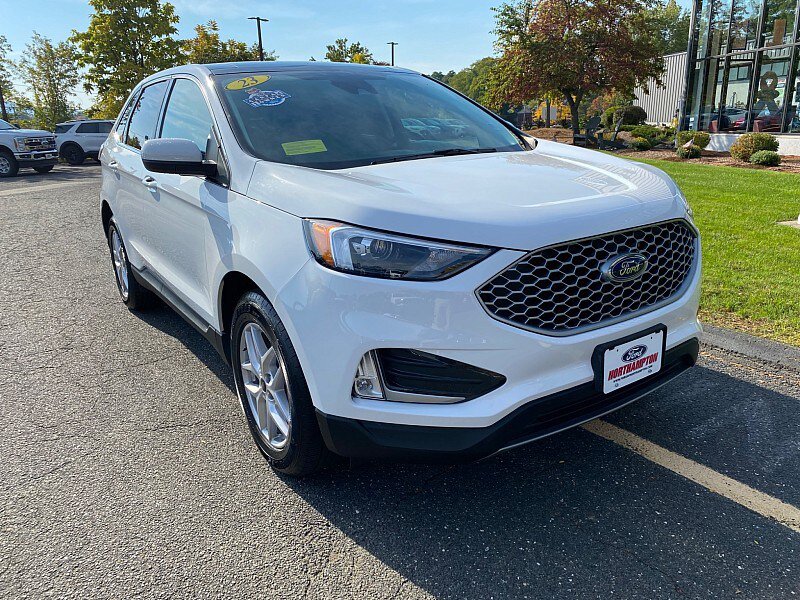 Used 2023 Ford Edge SEL w/ Convenience Package AWD/4WD image 3