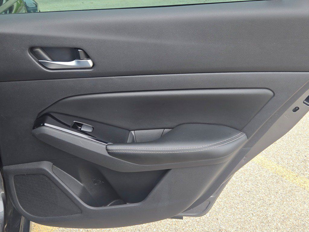 Used 2021 Nissan Altima 2.5 SL AWD/4WD image 11