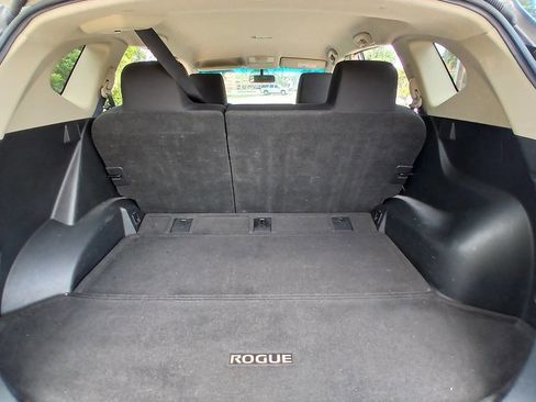 Used 2012 Nissan Rogue SV FWD image 20