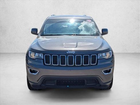 Used 2017 Jeep Grand Cherokee Laredo w/ Quick Order Package 2BE image 2