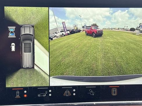 Used 2023 GMC Yukon XL Denali Ultimate AWD/4WD image 28