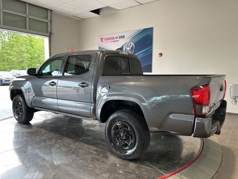 Used 2023 Toyota Tacoma SR AWD/4WD image 4