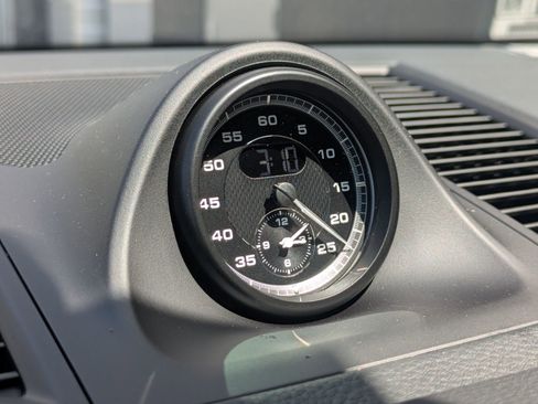 New 2025 Porsche Macan image 21