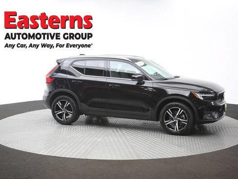 Used 2024 Volvo XC40 B5 Core AWD/4WD image 47