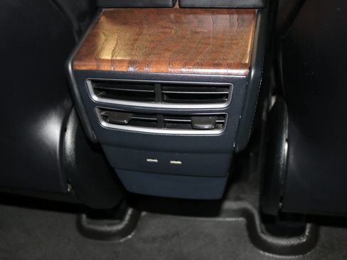 Used 2020 Tesla Model X image 65