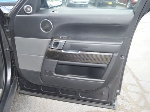 Used 2020 Land Rover Range Rover Sport HST image 16